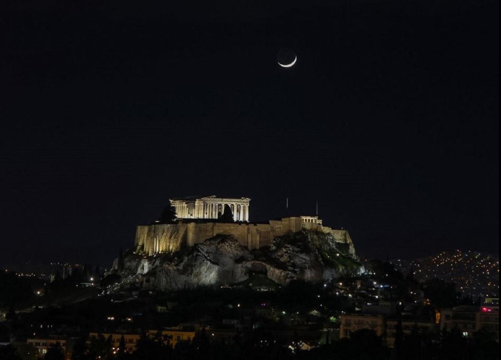 Penthouse With Acropolis View Apartment Athena Bagian luar foto